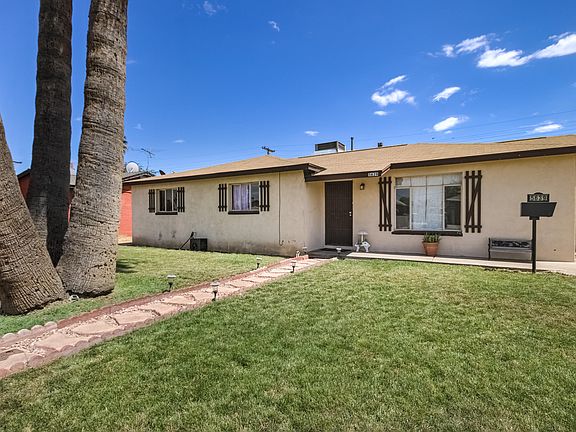 3rd image of 5639 W Sells Dr