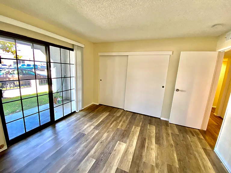 2908 E South St #1 — Photo 11