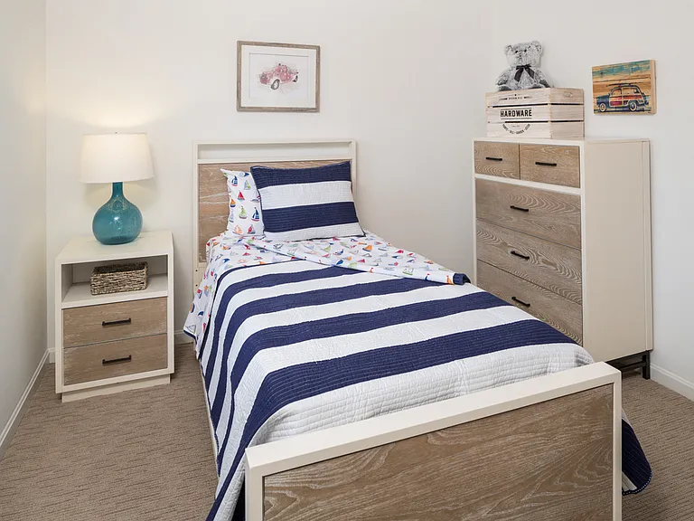 Westridge Gardens Renovated Second Bedroom