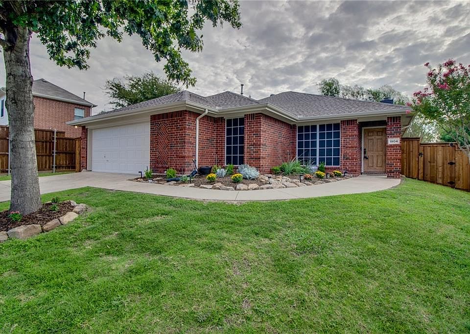 1st image of 1904 Brookstone Dr