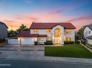 7273 Ojai Dr, Palmdale, CA 93551