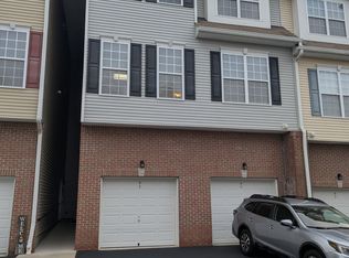 97 Conover Ter, Lebanon, NJ 08833