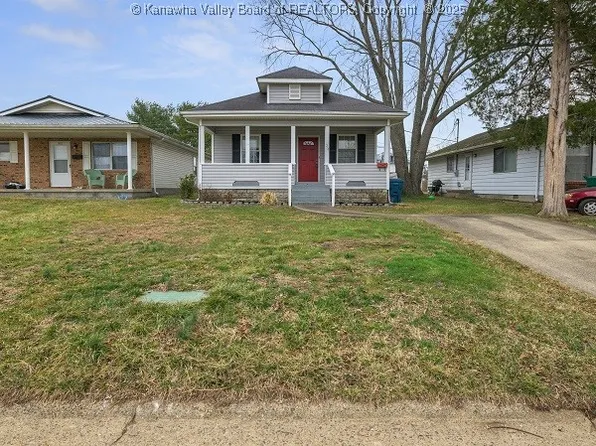 314 Hurricane Ave, Hurricane, WV 25526
