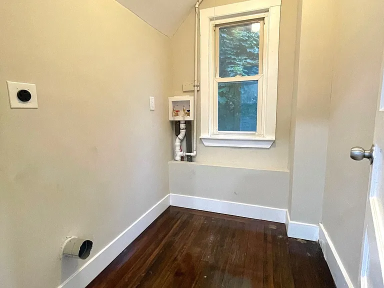 541 Church St #3 — Photo 3