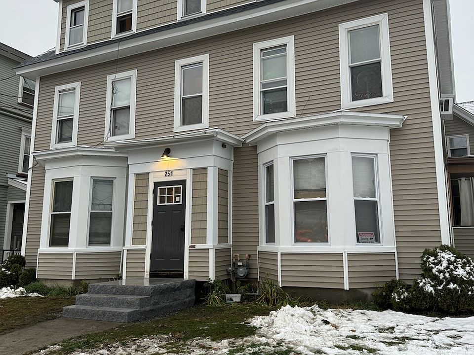 251 Main St 1, Tilton, NH 03276 Zillow