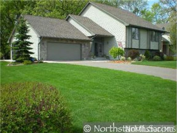 2nd image of 2640 Paul Pl