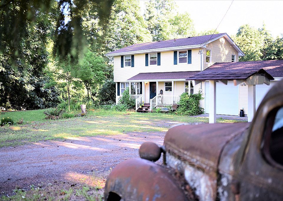 1st image of 3411 NE 369th St