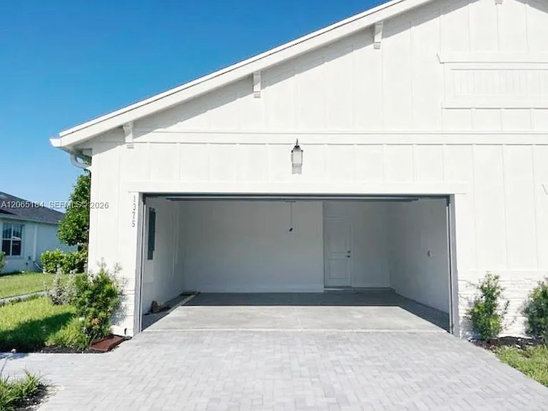 1375 Tangled Orchard Trce — Photo 4