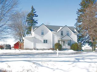 2362 Sable Ave, Readlyn, IA 50668