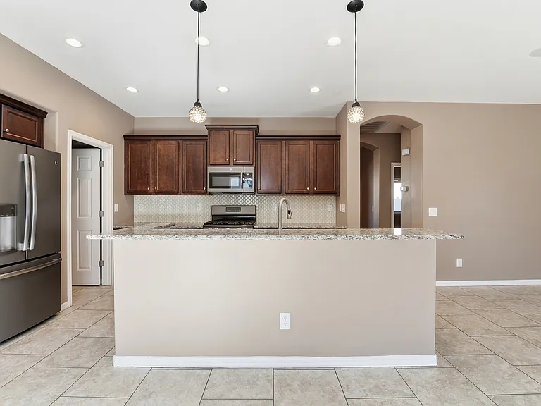 371 W Flame Tree Ave — Photo 11