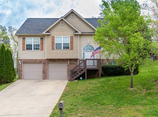10564 Fielding Rd, Ooltewah, TN 37363