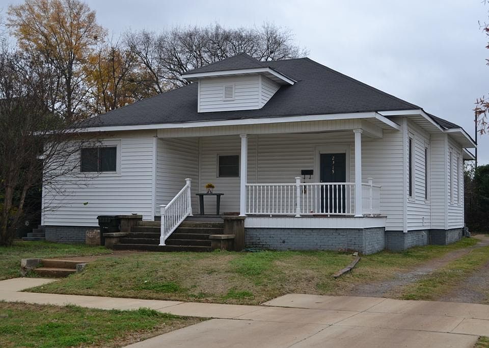 1st image of 2315 Paul W Bryant Dr