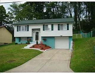 24 W White Oak Dr photo 1