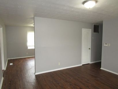 5th image of 6712 E 46th St