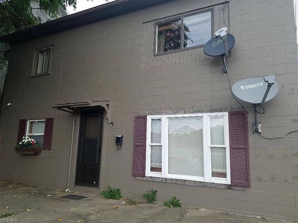 1st image of 1327 Morton Ave