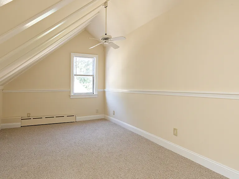 3 Lee Ave — Photo 22