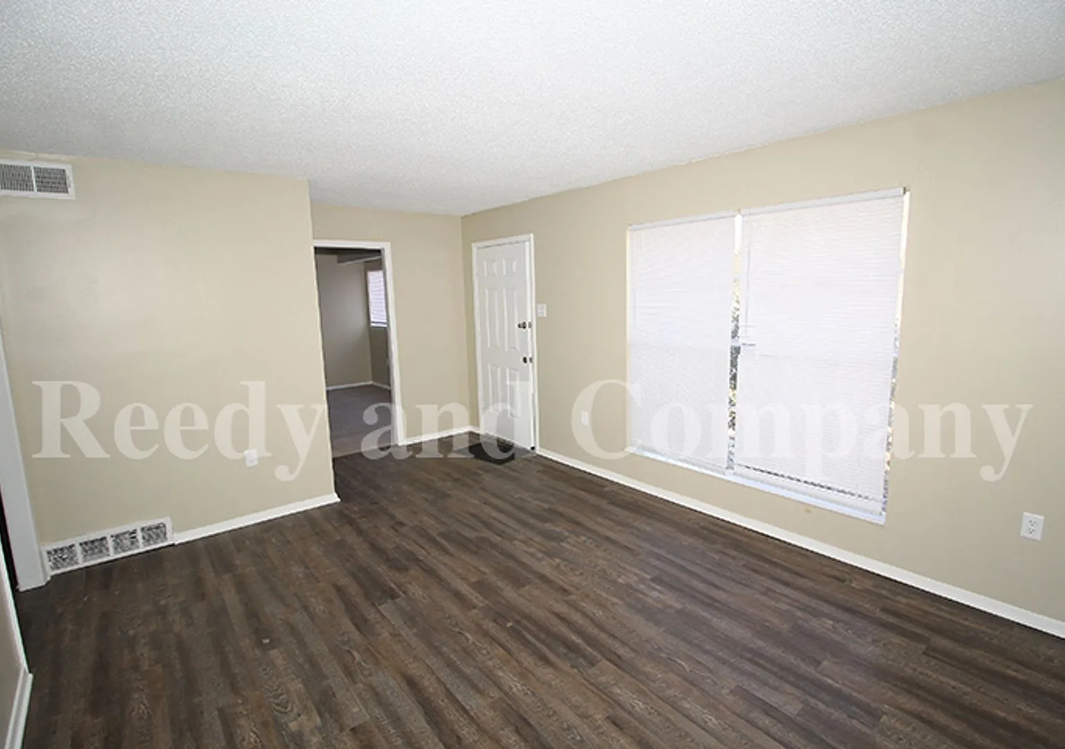 Welcome to 5158 Breckenwood Drive! — Photo 4