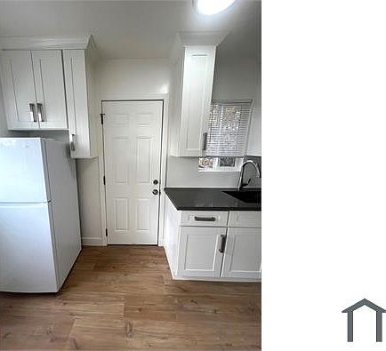 5th image of 3811 Montclair St