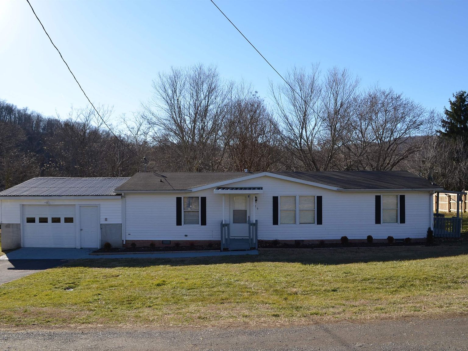 125 Compton Dr, Elliston, VA 24087 Zillow