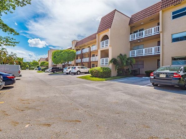 9141 Sunrise Lakes Blvd APT 103