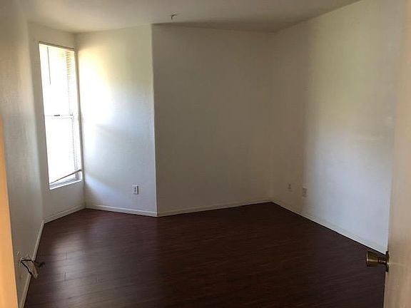 4th image of 13133 Le Parc Blvd #512