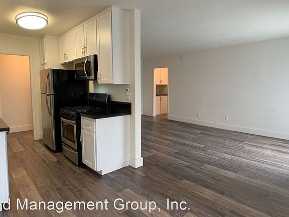 4th image of 1309 Amherst Ave APT 202