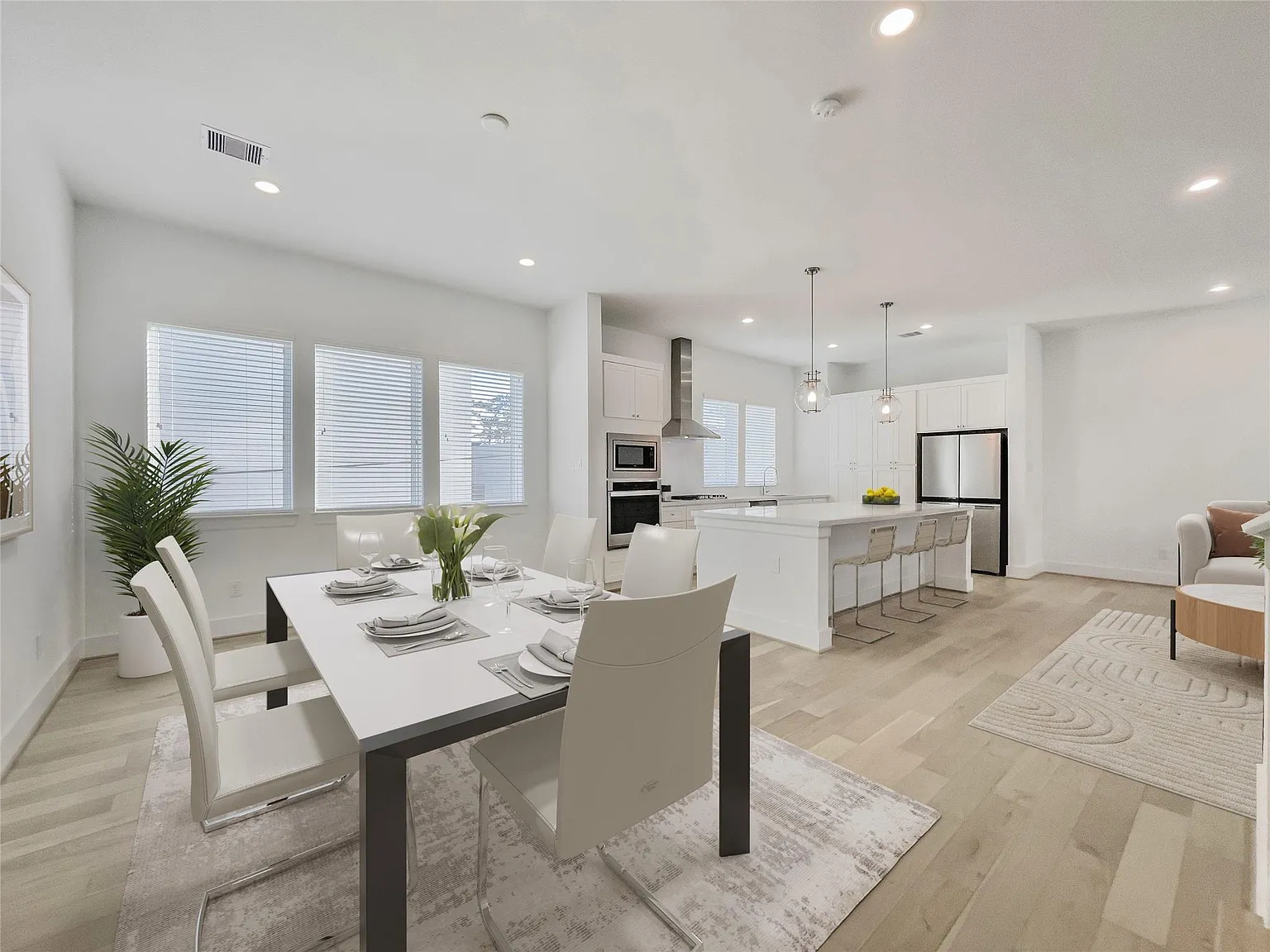 3 bed, 3.5 bath, 1980 sqft, $2,999 — Photo 2