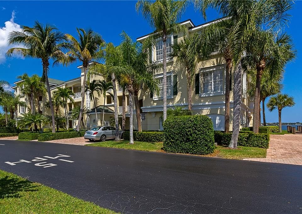 1st image of 1910 Tarpon Ln APT 303