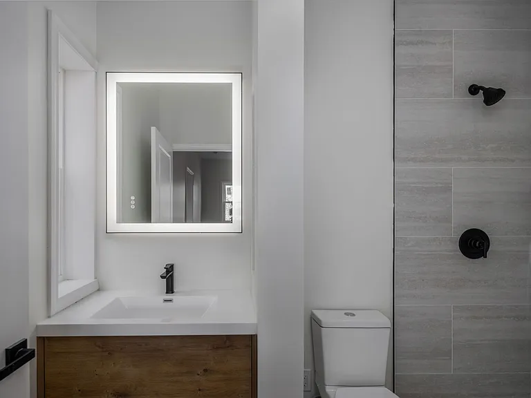 3250 Lorain Ave — Photo 16