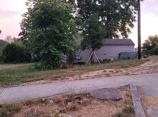 203 SE Everett St, Camas, WA 98607