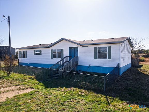 4th image of 809 Crest Ct
