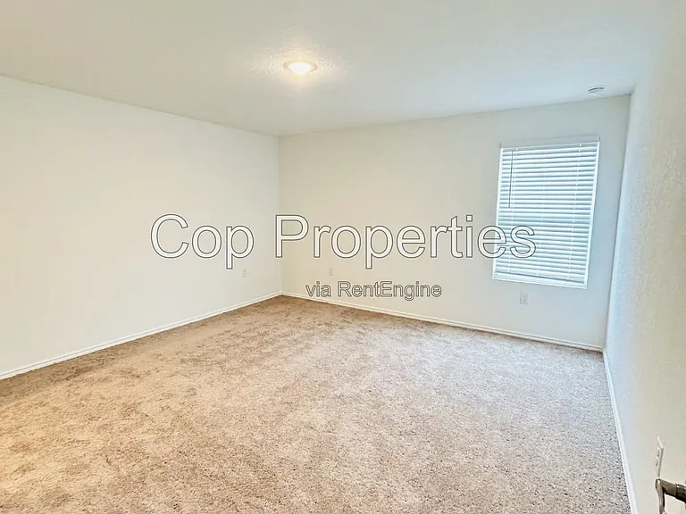 1435 Riojas Rd — Photo 7
