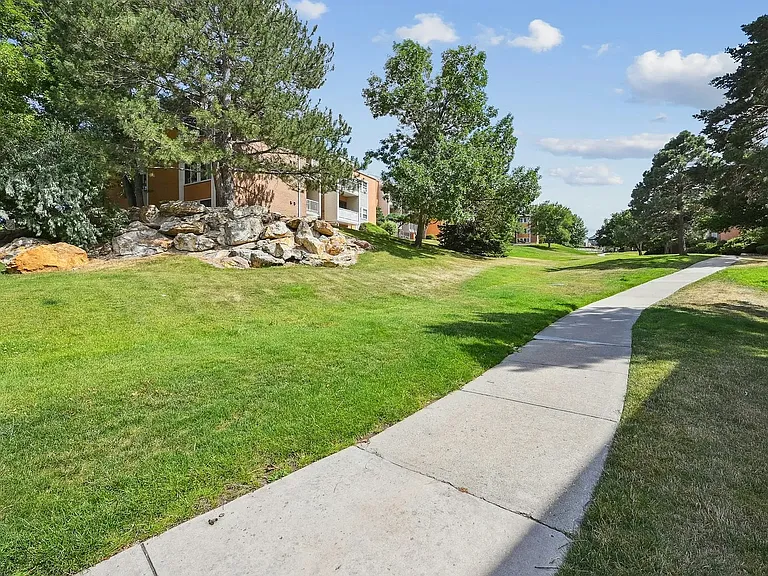 1350 Golden Cir #109 — Photo 21