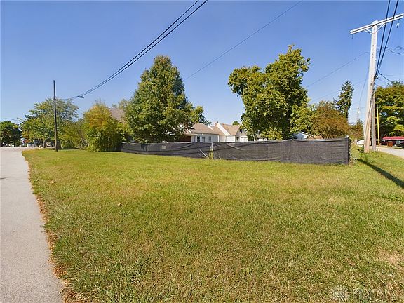 4th image of 1133 Central Ave