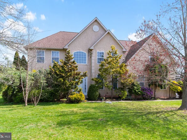 1000 Macoby Creek Way, Pennsburg, PA 18073