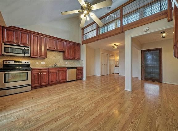 5th image of 1214 Barton Hills Dr APT 305