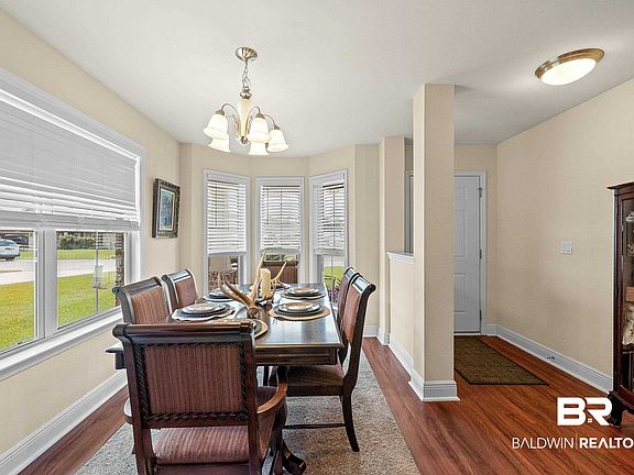 5th image of 1720 Firefly Ln