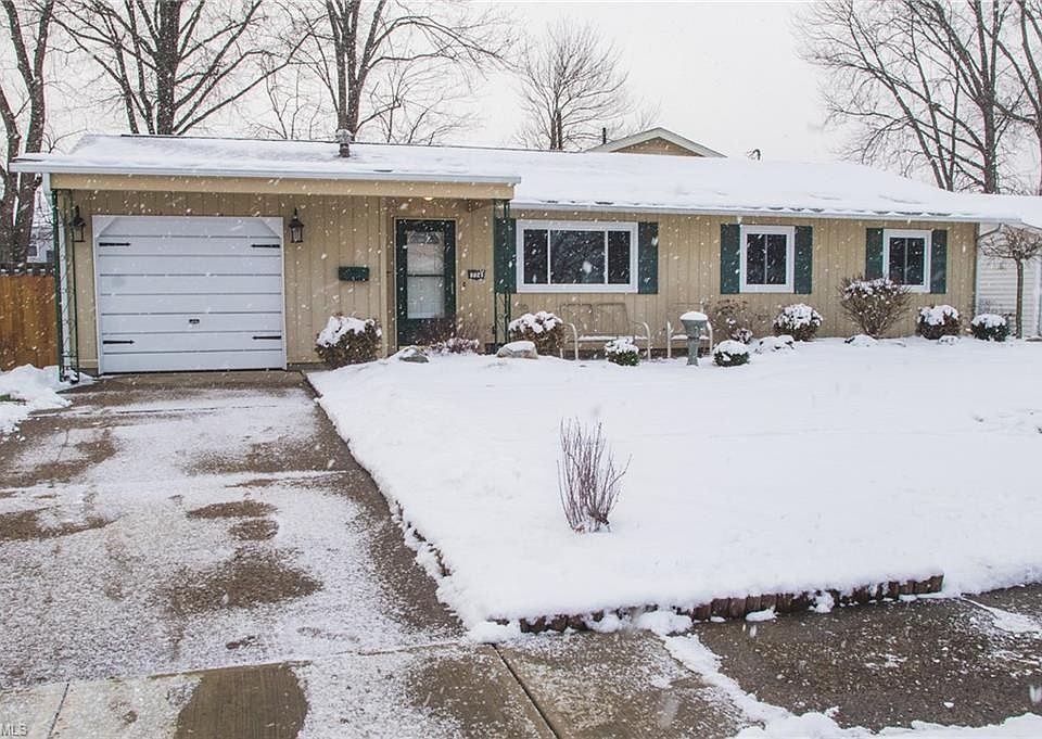 1st image of 774 Trotter Ln