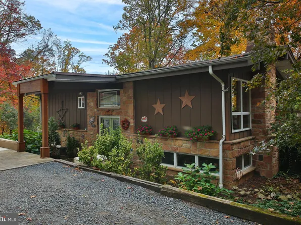 368 Kintner Rd, Kintnersville, PA 18930