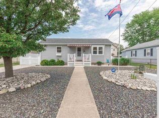 99 Arbor Rd, Villas, NJ 08251