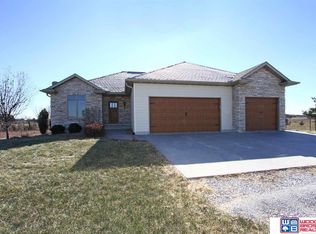 925 E Birch Rd, Cortland, NE 68331