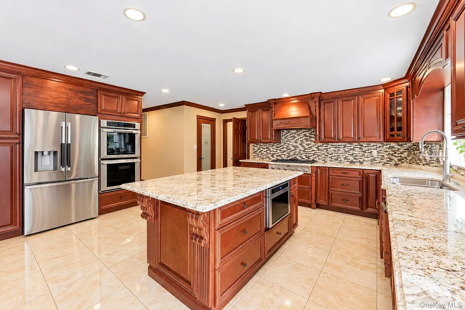 5 bed, 7.0 bath, 4037 sqft, $16,000 — Photo 4