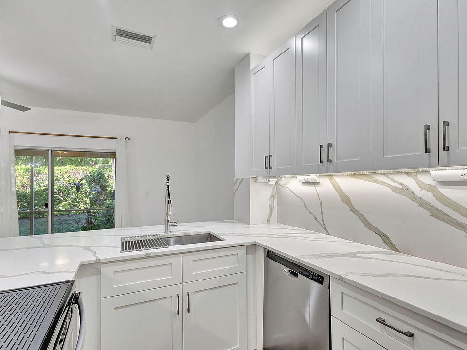 1st image of 4683 Palmbrooke Circle