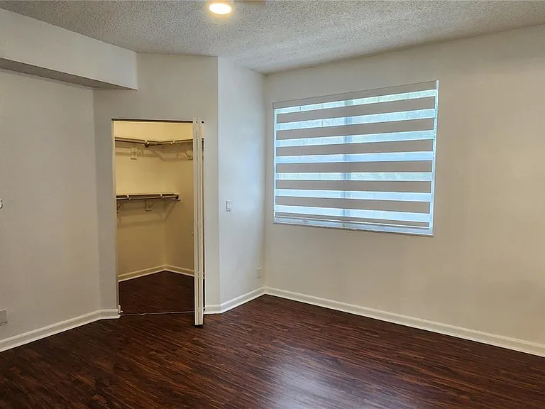 1599 Veracruz Ln — Photo 23