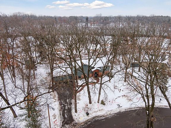 2nd image of 3460 Rum River Dr