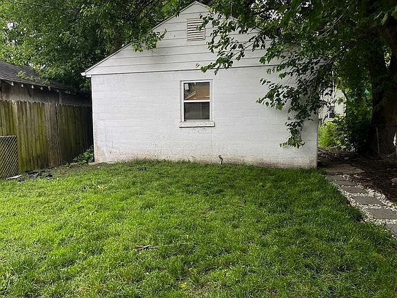 5th image of 143 S Princeton Ave