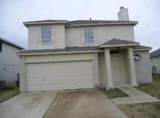 2411 Silvercloud Dr, Lockhart, TX 78644