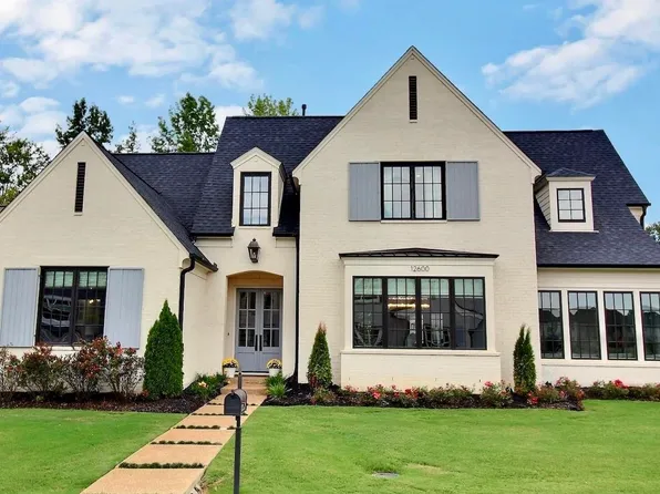 12600 Miss Carson Ln, Collierville, TN 38017