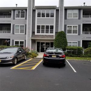 107 Raintree Ct #107, Helmetta, NJ, 08828