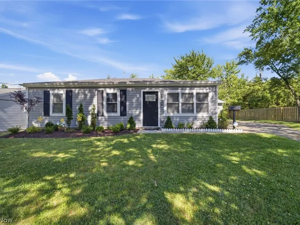740 N Huntington St, Medina, OH 44256